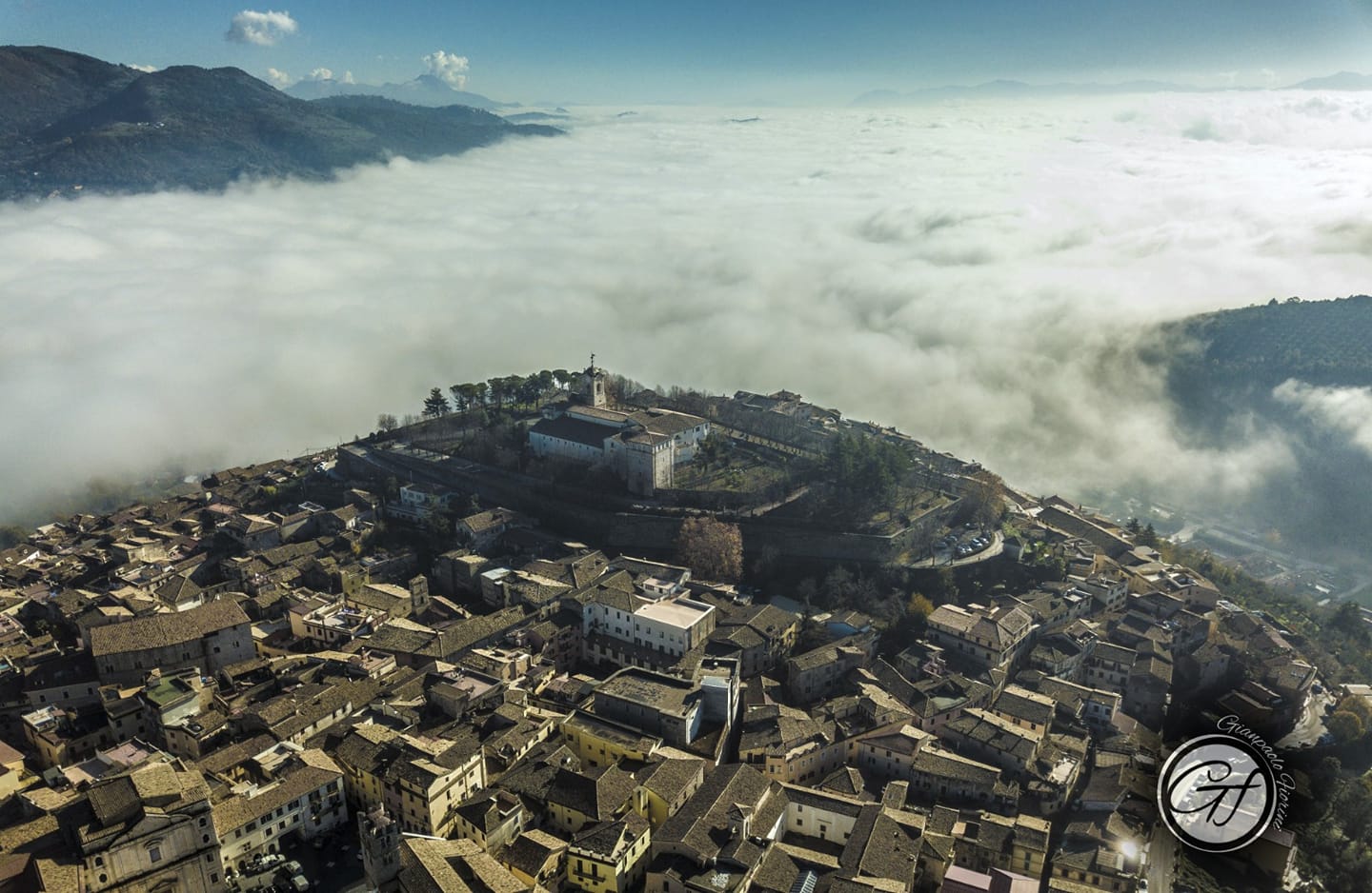 clicca per ingrandire l'immagine